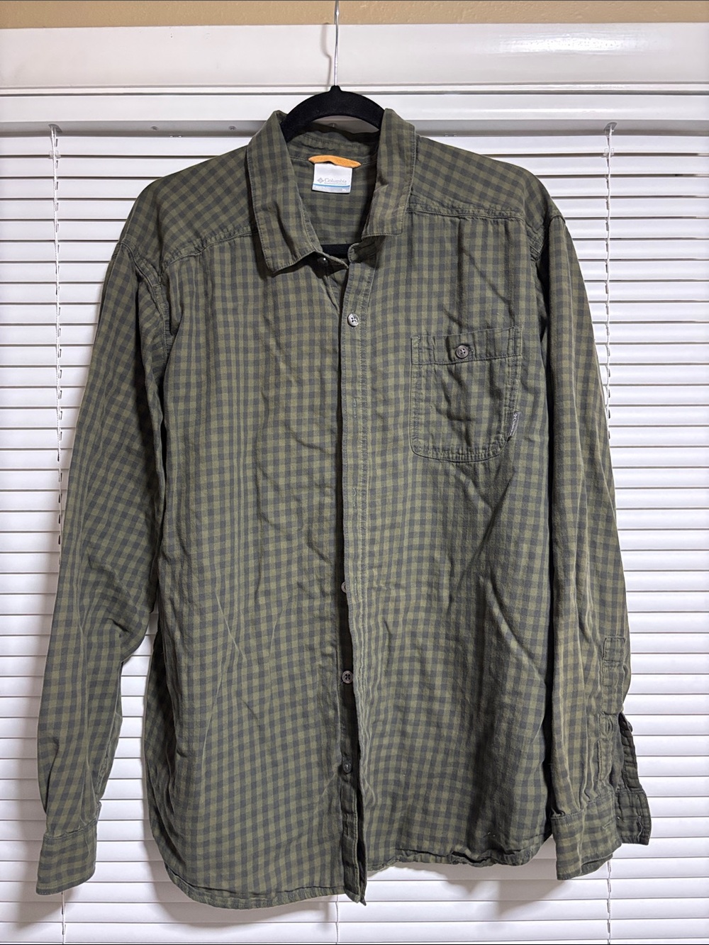 Columbia Olive Green Plaid Long-Sleeve Button-Down Shirt